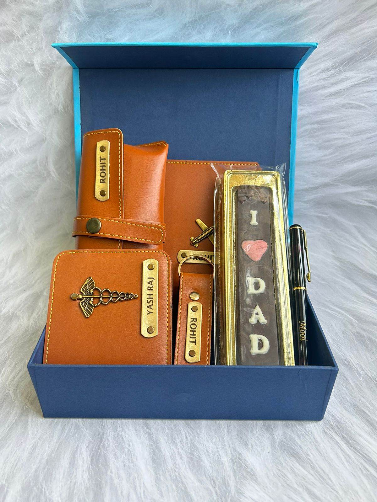 Customized father day gift hamper - luxury gift hamper for father - Gift For dad - Personalized Father day gift - Custom hamper for dad - BBD GIFTS