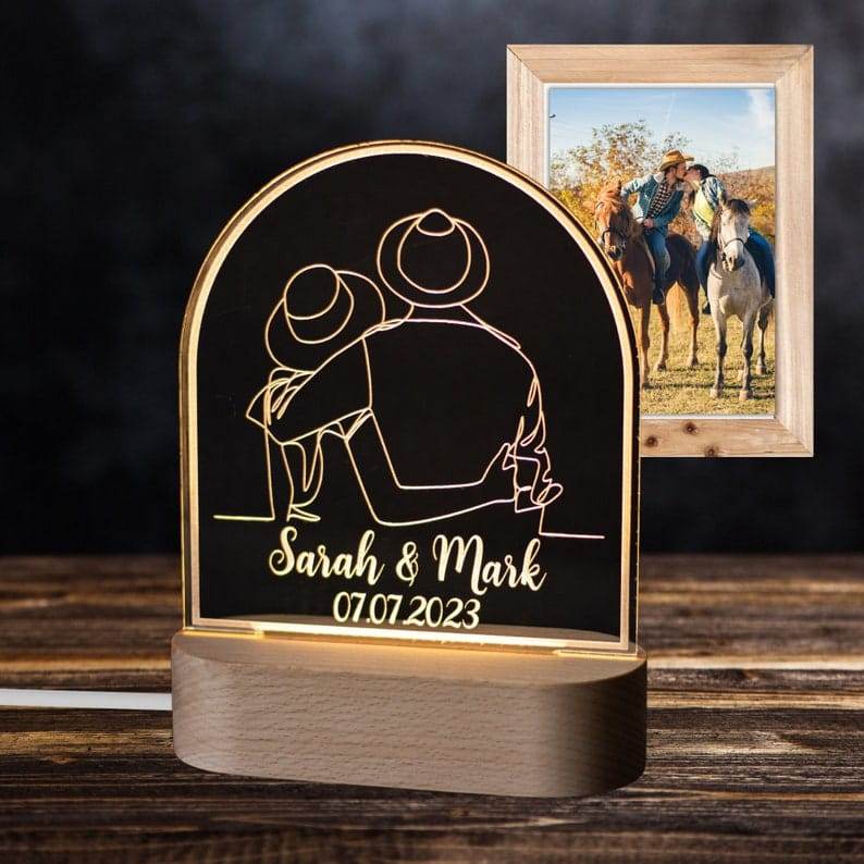 Customized Couple Night Light and Wedding Acrylic LED Lamp for Perfect Valentine's Gift - BBD GIFTS