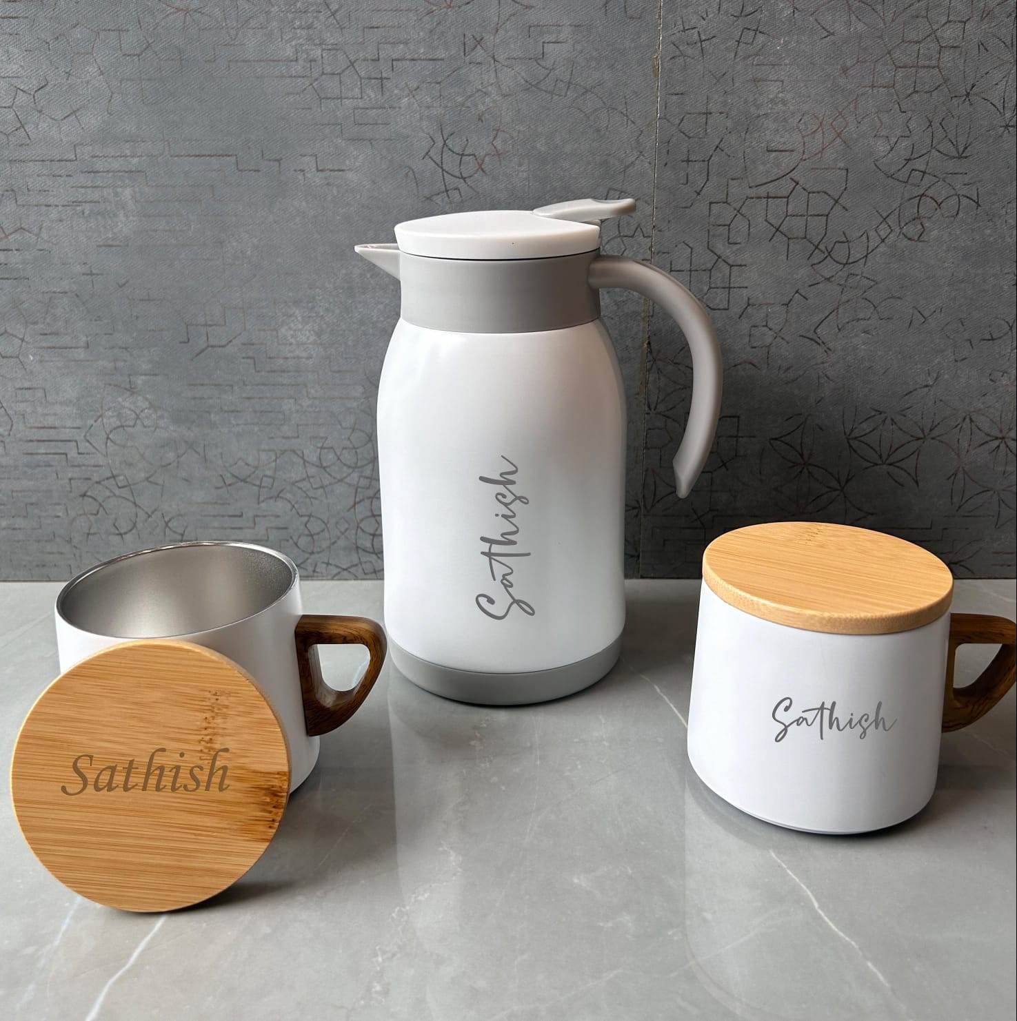 Diwali Special Kettle & 2 Mug Gift Set - BBD GIFTS