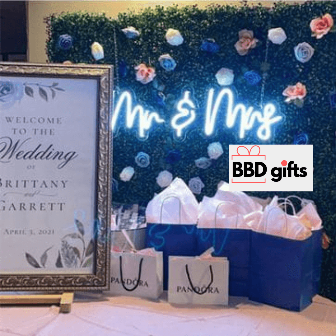 Customized Mr & Mrs Neon Light - BBD GIFTS