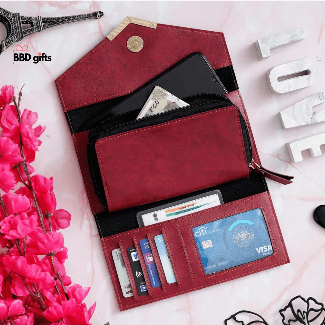 Customized Ladies Wallet | Birthday gifts for her - BBD GIFTS