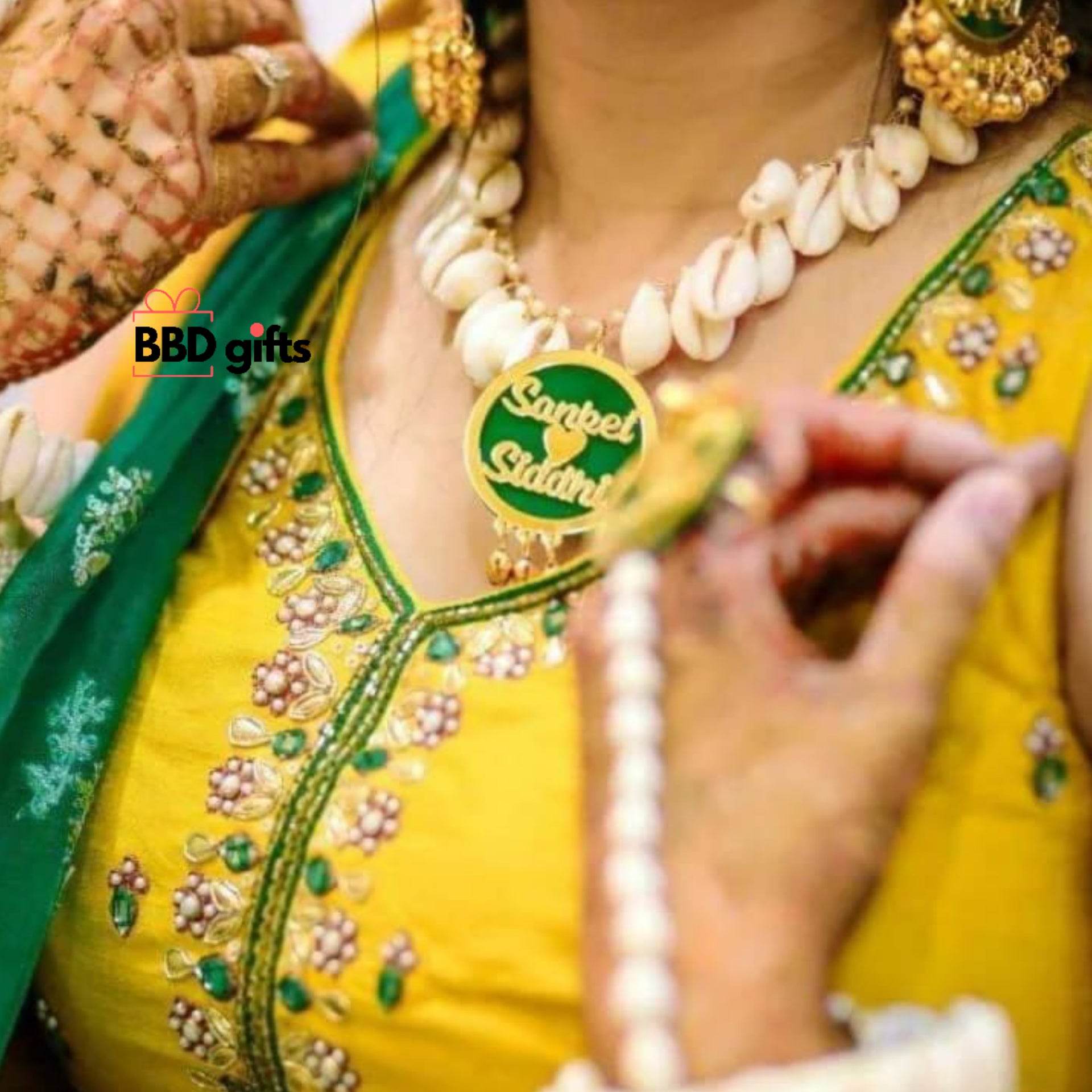 Customized dulhaniya handmade designer necklace set hathphool earrings | Floral jewellery set | seashell jewellery | Haldi Baby Shower Mehandi Godbharai gift set for her Bride - BBD GIFTS