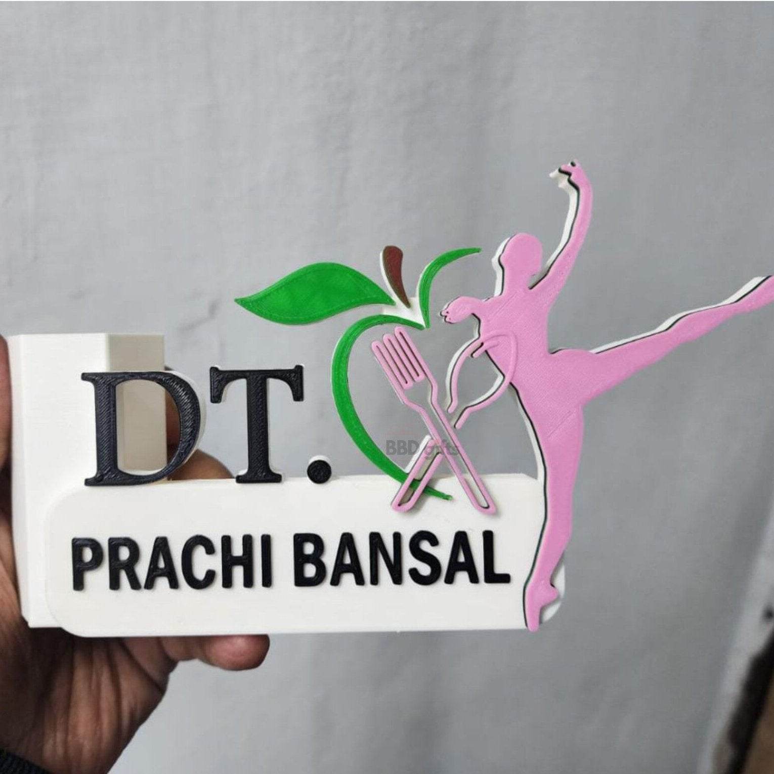 Personalised Dieticians Table Top with Pen Stand | best gift for nutritionist - BBD GIFTS