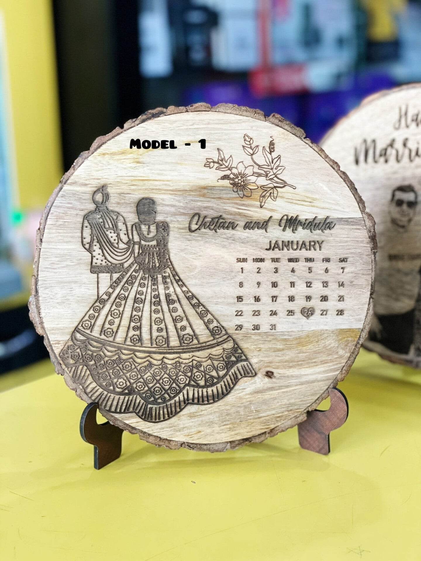 Best gift for Anniversary| best gifts for couple | Gift for wedding | Engraving Wooden Bark - BBD GIFTS