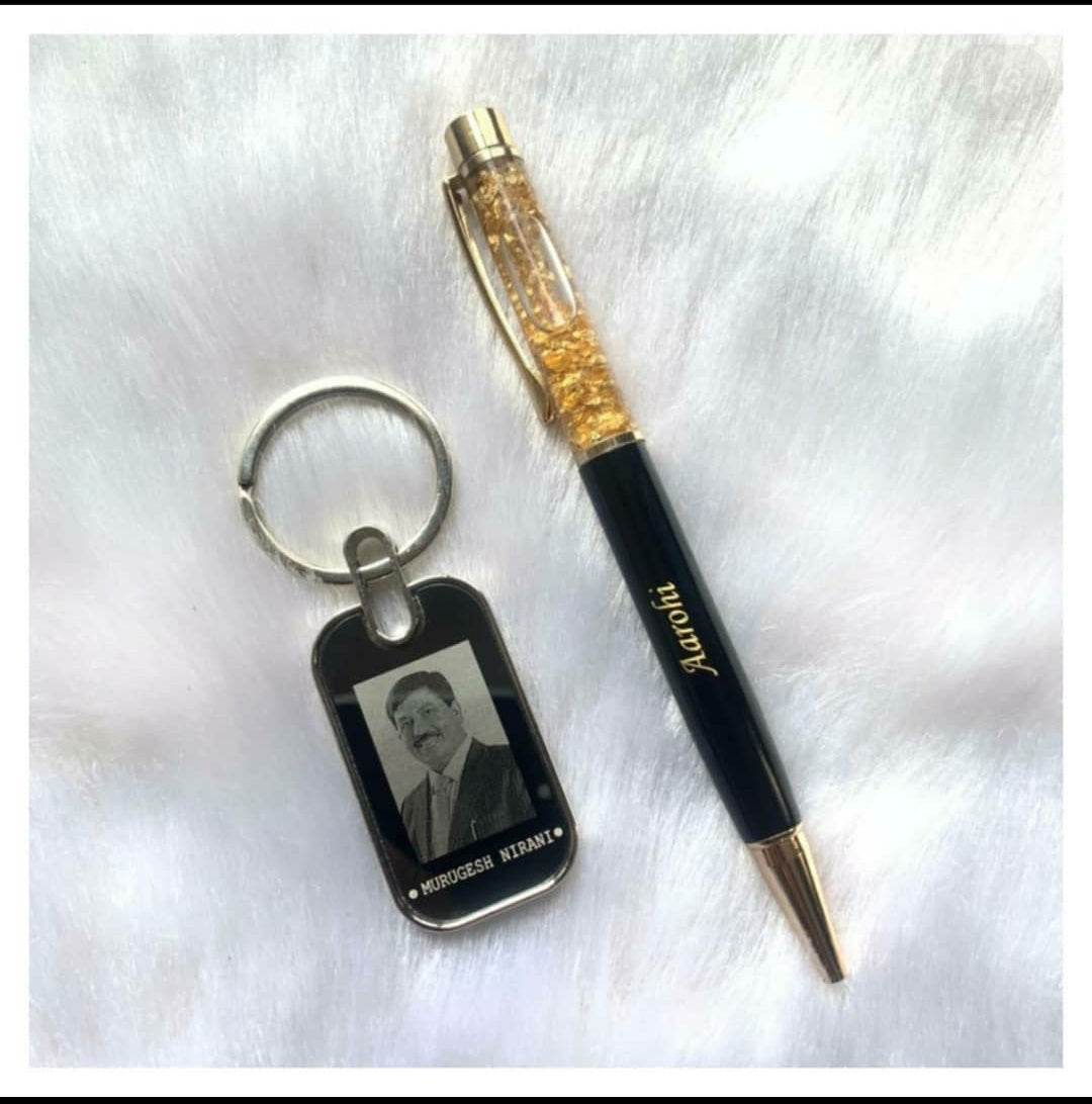 Gold Flake Pen And Keychain Combo | Best Pen And Keychain Combo - BBD GIFTS