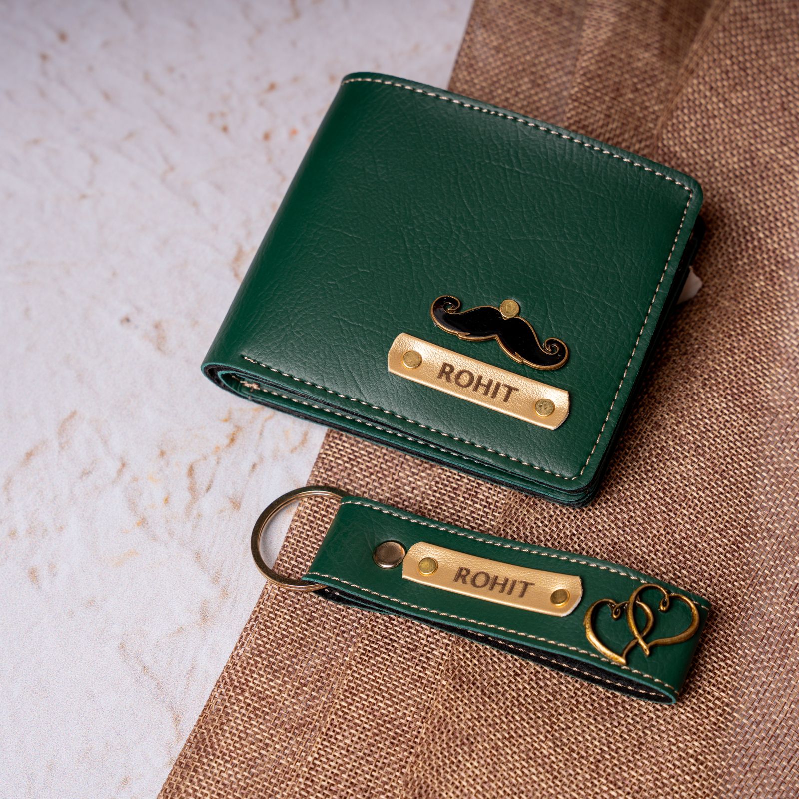 Buy WILDHORN Black Gift Hamper for Men Top Grain Leather Wallet, Keychain &  Pen Combo Gift Set online
