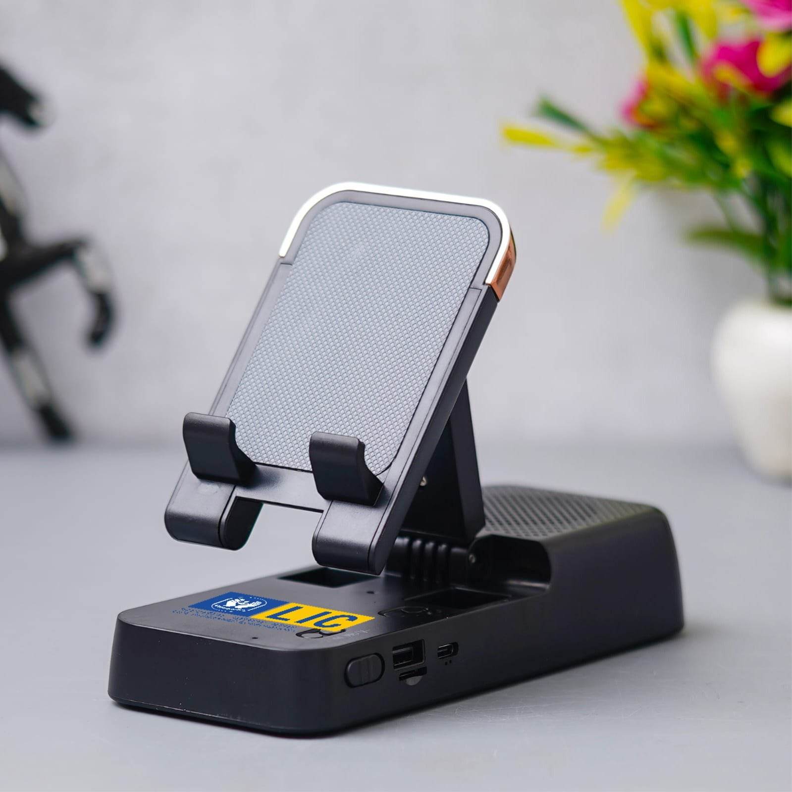 Group Call Stand Mobile stand with speaker