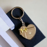 स्वनिर्धारित दिल के आकार की चाबी का गुच्छा | व्यक्तिगत नाम कीचेन | जोड़ों के लिए उपहार