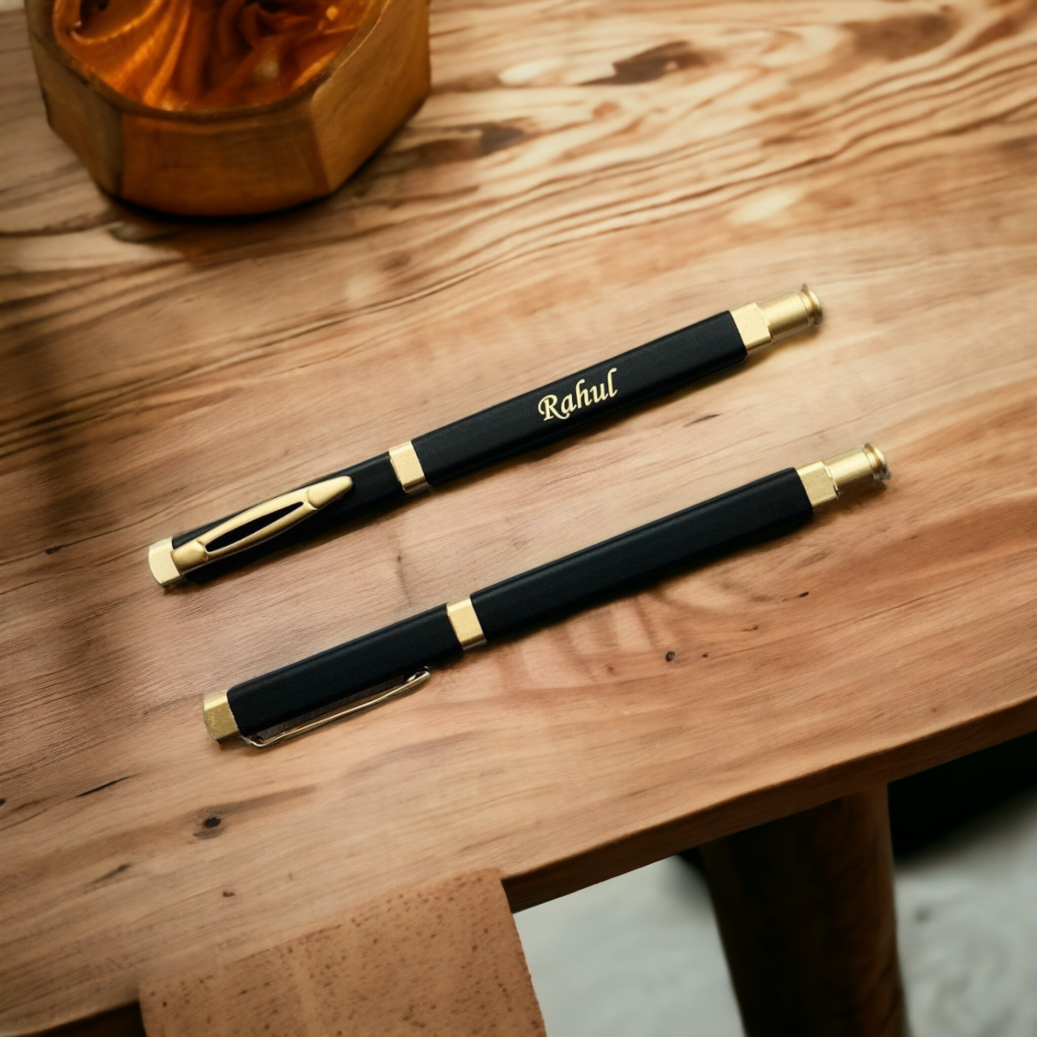 कस्टमाइज्ड स्क्वायर पेन | यूनीक मॉडल पेन | कस्टमाइज्ड ट्रेंडी स्क्वायर पेन