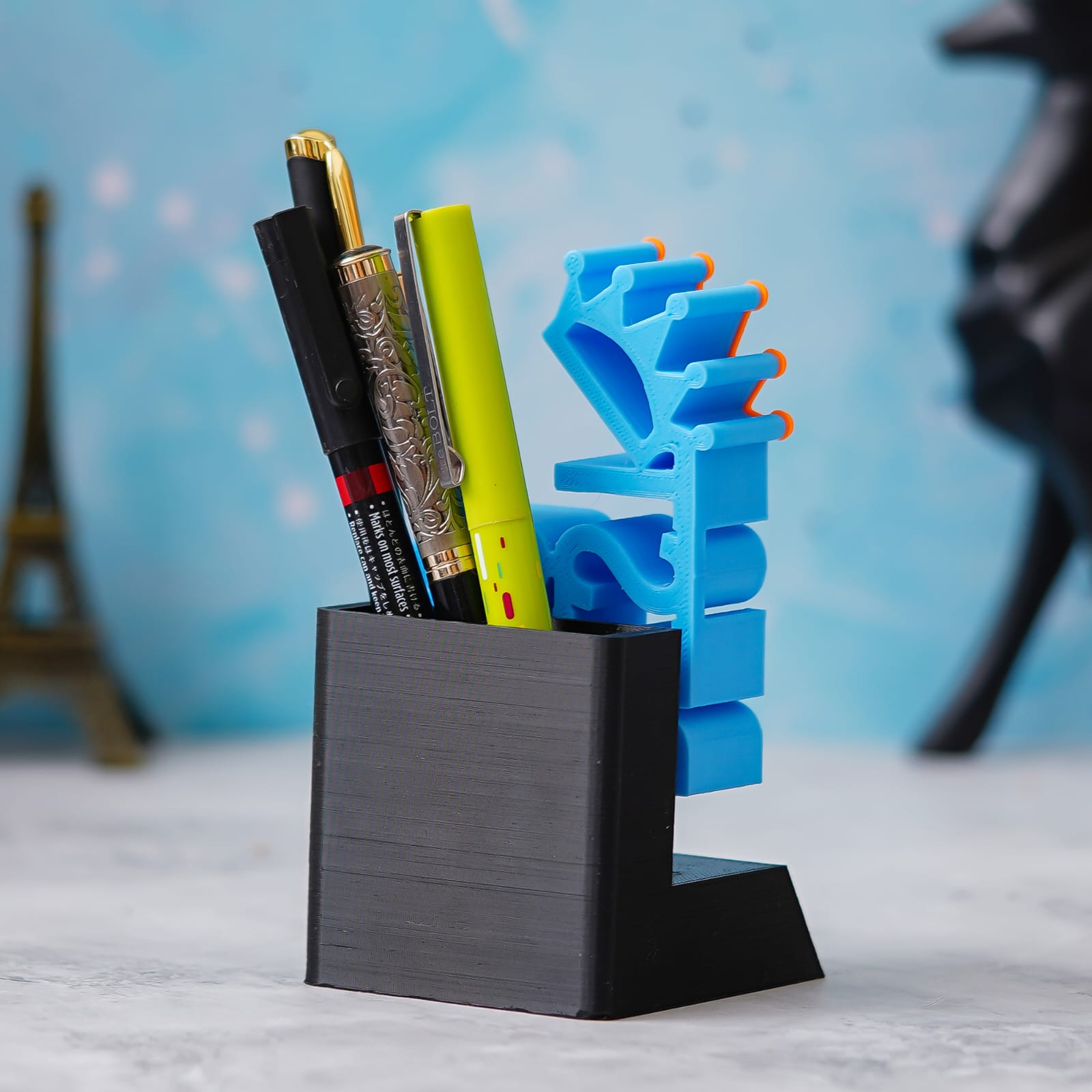 3d pen stand with custom name , in this picture shown back side of the product,4 different type of pens are plced in stand