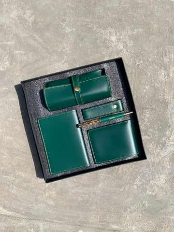 Customizable 5-in-1 Leather Combo Set - Wallet, Passport & More