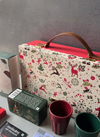 Christmas Hamper 3.0: Festive Gift Box with Smoor & Biscoff Treats