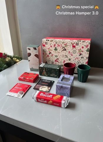 Christmas Hamper 3.0: Festive Gift Box with Smoor & Biscoff Treats