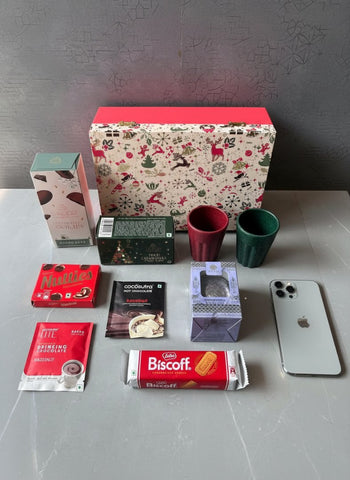 Christmas Hamper 3.0: Festive Gift Box with Smoor & Biscoff Treats
