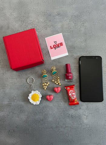 Valentine's Day Gift Hamper for Her | Women's Special Box