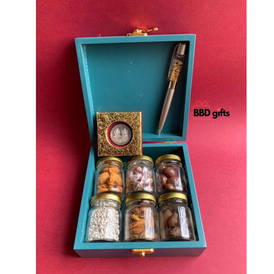 Gift Packing Ideas at Rs 1500/piece | Pitampura | Delhi | ID: 4263853062