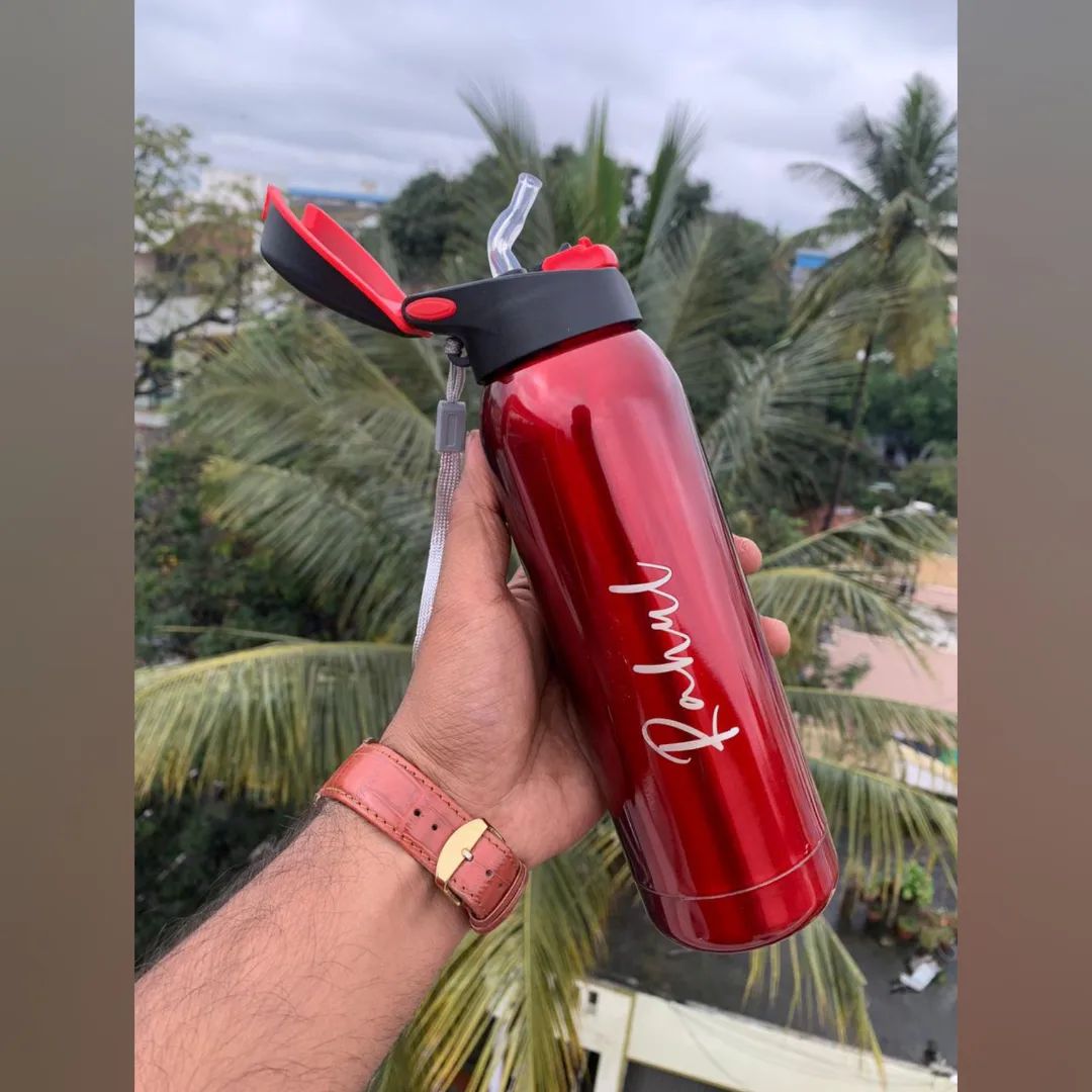 Red customized flask
