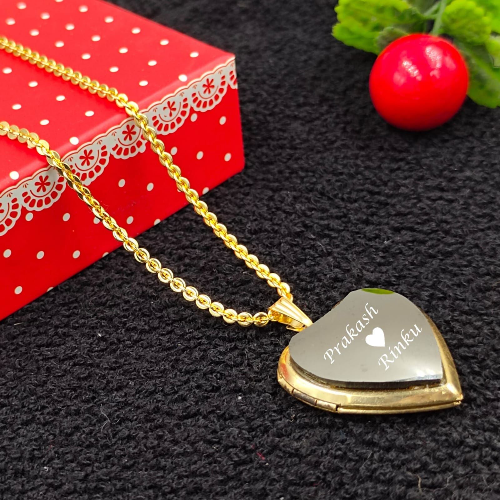 Personalized Heart shaped Openable photo pendent locket | Fashion necklace Jewellery for couple Men And women gold plated pendent