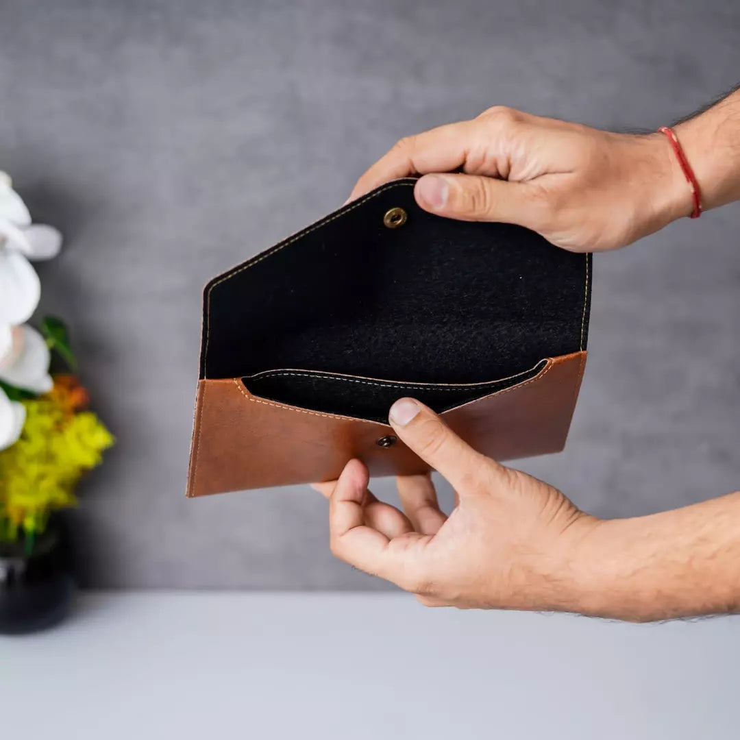 Personalized Couple Wallet With  Rakhi | Affordable gift for brother | Best gift for brother | Best gift under 1500